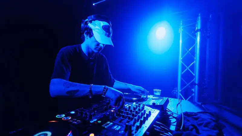 DJ services by ID&A